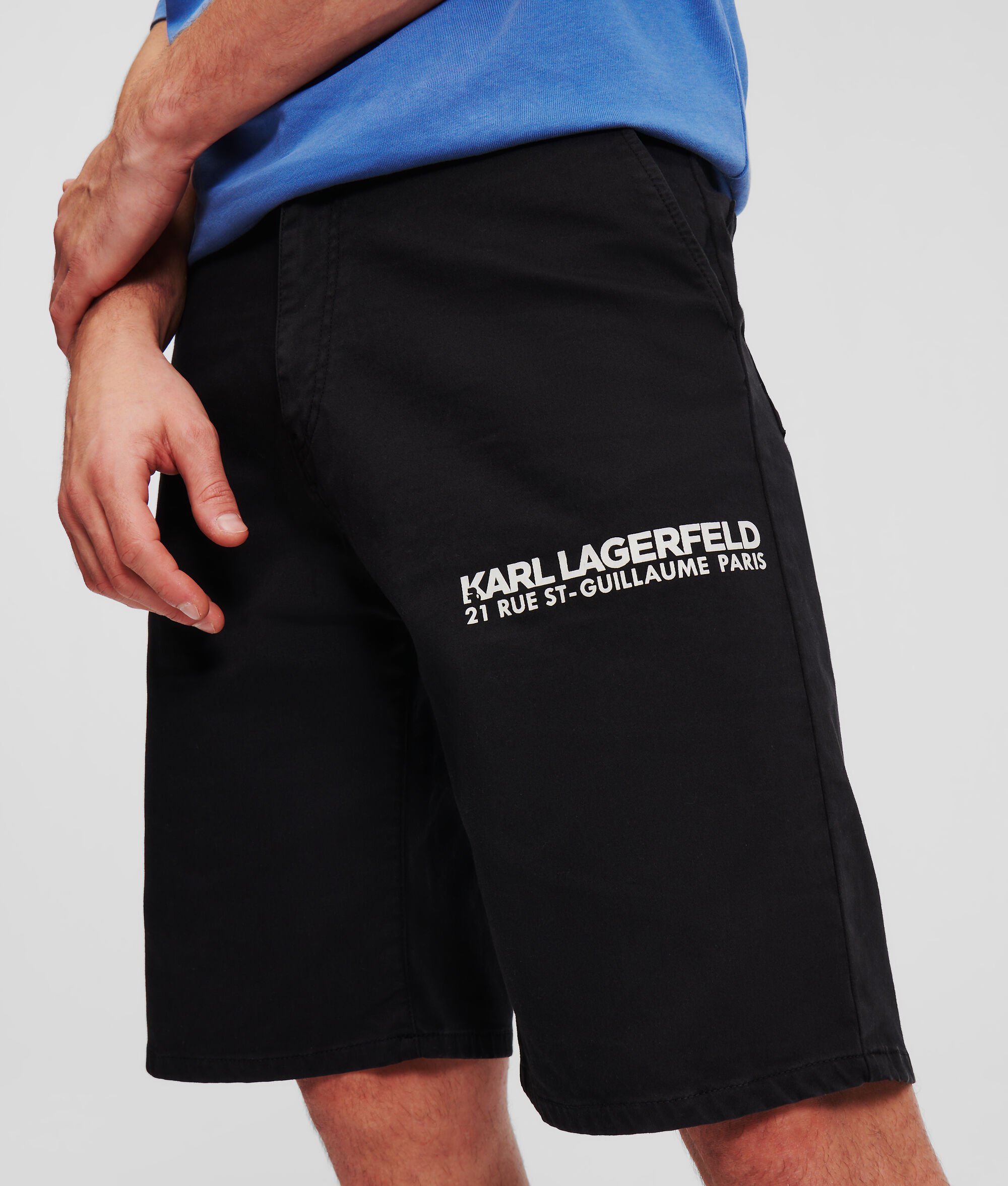 (image for) Superb Rue St-Guillaume Chino Shorts